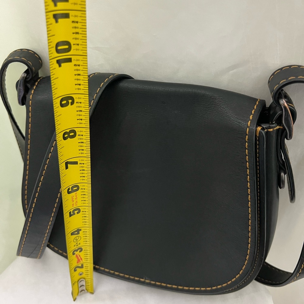 Classic Black Leather Saddle Crossbody Bag - Picture 6 of 12